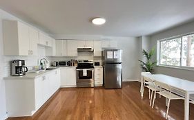 Letitia Heights !B Spacious And Quiet Private Bedroom With Shared Bathroom